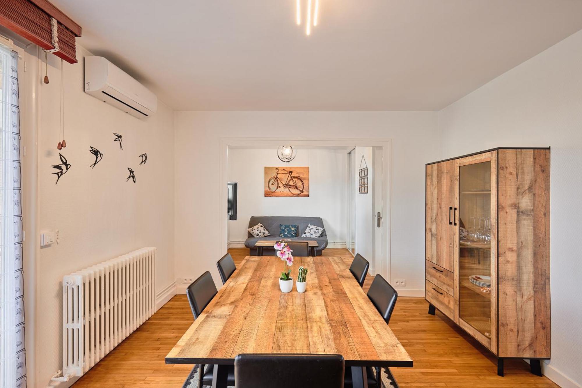 Les Hirondelles - 2 Chambres, 3 Lits, Climatisation Et Balcon Bourg-en-Bresse Exterior photo