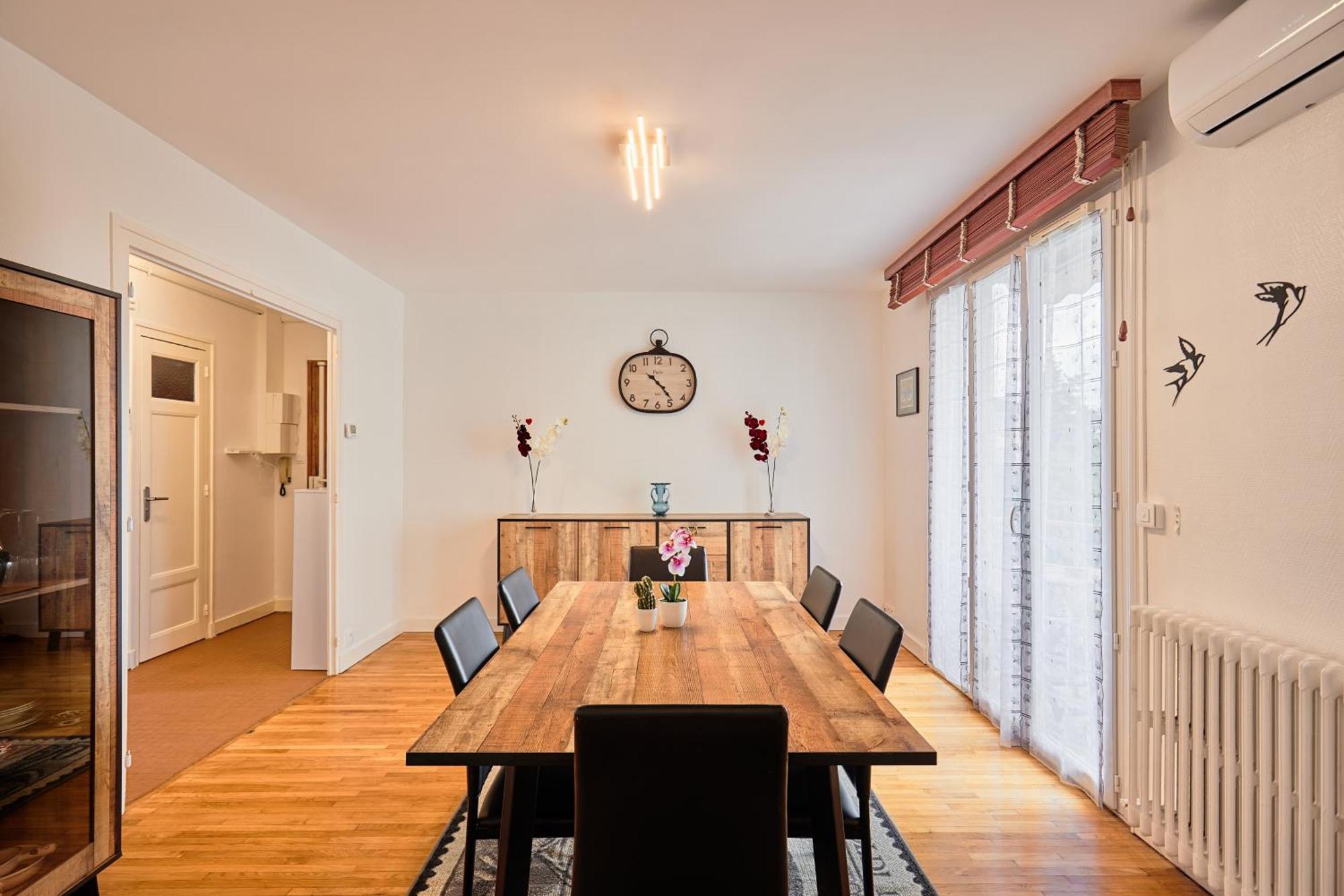 Les Hirondelles - 2 Chambres, 3 Lits, Climatisation Et Balcon Bourg-en-Bresse Exterior photo